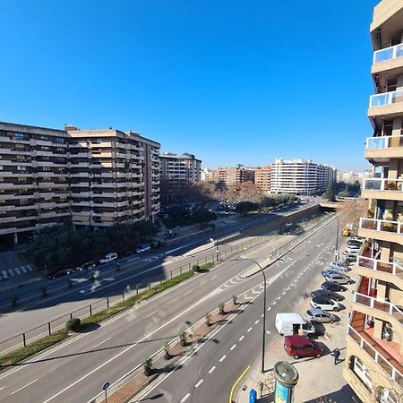 Dos Torres Tauriel - Espacioso Apartamento Con Impresionantes Vistas Y Garaje Privado Zaragoza Bagian luar foto