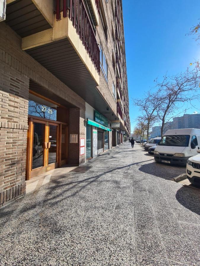 Dos Torres Tauriel - Espacioso Apartamento Con Impresionantes Vistas Y Garaje Privado Zaragoza Bagian luar foto