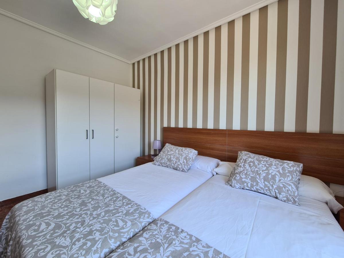 Dos Torres Tauriel - Espacioso Apartamento Con Impresionantes Vistas Y Garaje Privado Zaragoza Bagian luar foto