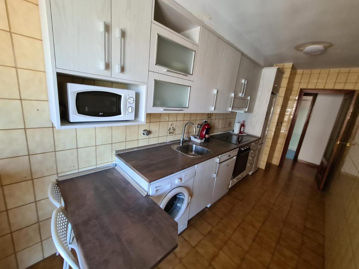 Dos Torres Tauriel - Espacioso Apartamento Con Impresionantes Vistas Y Garaje Privado Zaragoza Bagian luar foto