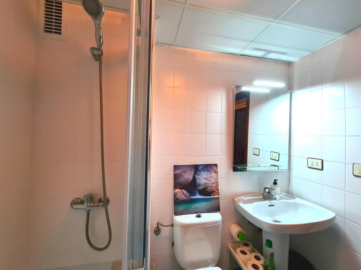 Dos Torres Tauriel - Espacioso Apartamento Con Impresionantes Vistas Y Garaje Privado Zaragoza Bagian luar foto