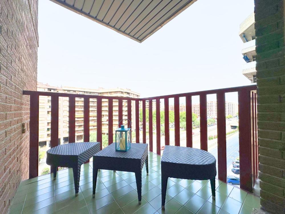 Dos Torres Tauriel - Espacioso Apartamento Con Impresionantes Vistas Y Garaje Privado Zaragoza Bagian luar foto